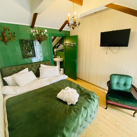 Tatin - Hotel & Cafe In Мцхета Екстер'єр фото