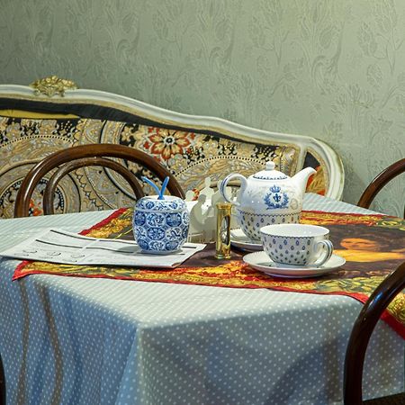 Tatin - Hotel & Cafe In Мцхета Екстер'єр фото