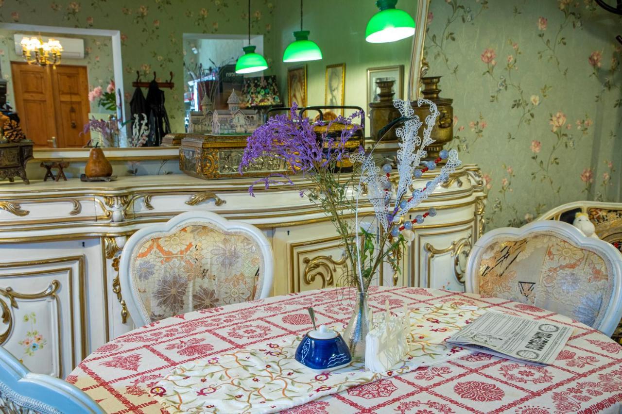 Tatin - Hotel & Cafe In Мцхета Екстер'єр фото