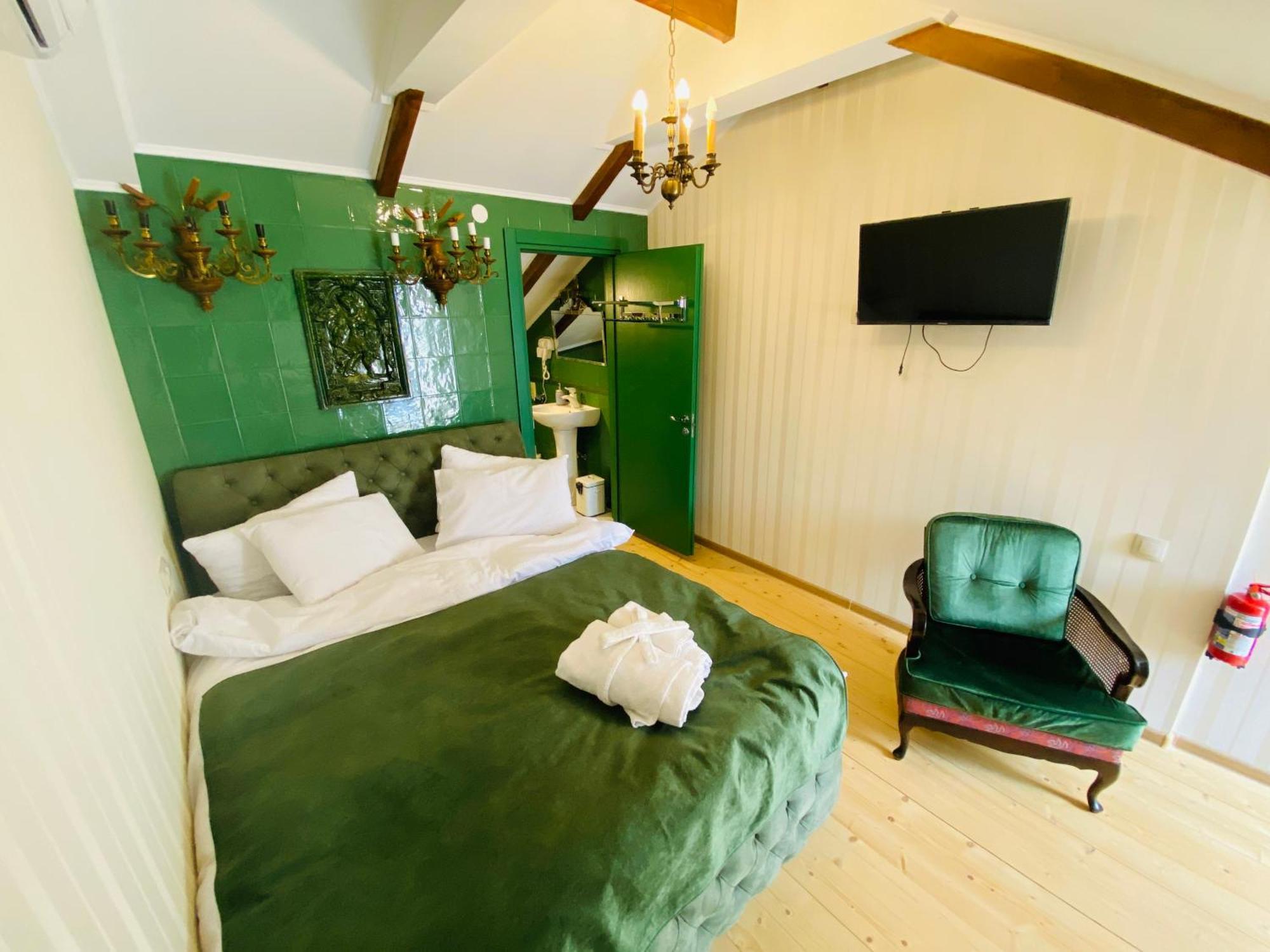 Tatin - Hotel & Cafe In Мцхета Екстер'єр фото